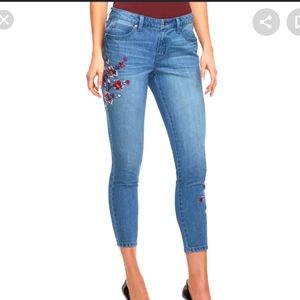 Women’s Jennifer Lopez skinny ankle jeans with floral embroidery